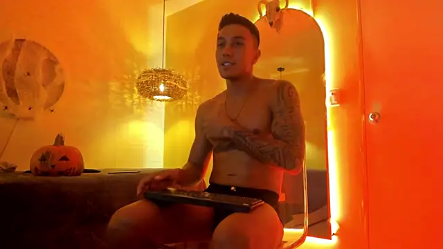 Aron Bolt online show from 11/01/25, 02:07