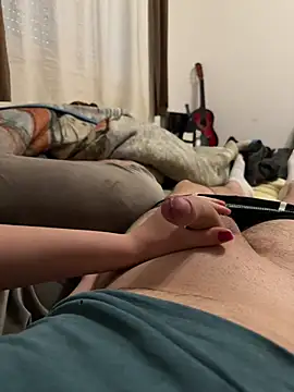 Snapshot of jessieandjames29 chatting on 03/16/25, 11:49 jessieandjames29 online show from 03/16/25, 11:49