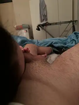 Snapshot of jessieandjames29 chatting on 01/25/25, 01:10 jessieandjames29 online show from 01/25/25, 01:10