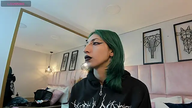 Im gaia online show from 11/30/25, 12:28