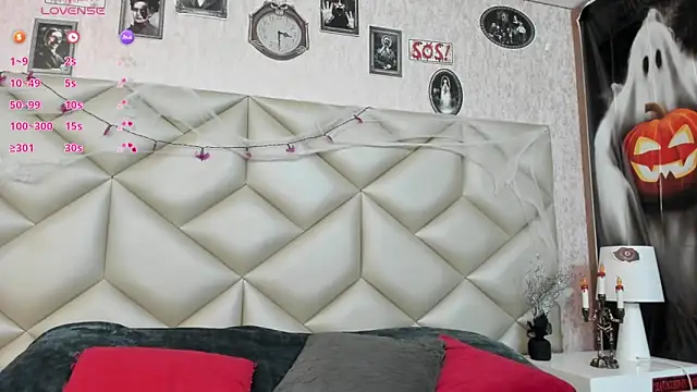 Im gaia online show from 10/30/25, 12:47