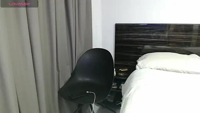 Snapshot of FaustoCock chatting on 10/09/25, 03:56 FaustoCock online show from 10/09/25, 03:56