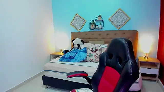 Edelaine rogers online show from 04/18/26, 05:32