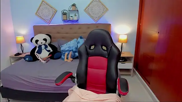 Edelaine rogers online show from 11/25/25, 06:03