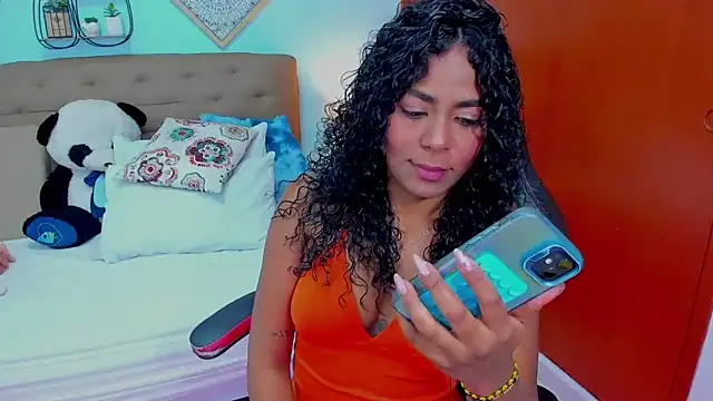 Edelaine rogers online show from 02/24/26, 05:52