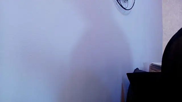 Snapshot of Amy_wats0n chatting on 10/10/25, 07:04 Amy wats0n online show from 10/10/25, 07:04
