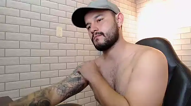 adel hard  online show from 12/02/24, 09:45