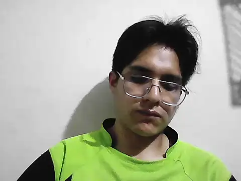 Snapshot of HardDick2 chatting on 02/25/26, 05:29 HardDick2 online show from 02/25/26, 05:29