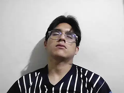 Snapshot of HardDick2 chatting on 03/01/26, 06:02 HardDick2 online show from 03/01/26, 06:02