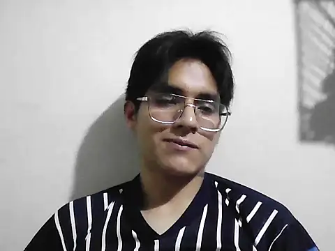 Snapshot of HardDick2 chatting on 03/04/26, 05:26 HardDick2 online show from 03/04/26, 05:26