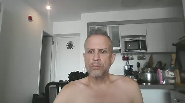 Snapshot of Diegoperrote682661 chatting on 12/16/24, 03:00 Diegoperrote682661 online show from 12/16/24, 03:00