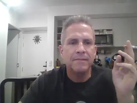 Snapshot of Diegoperrote682661 chatting on 10/04/25, 01:51 Diegoperrote682661 online show from 10/04/25, 01:51