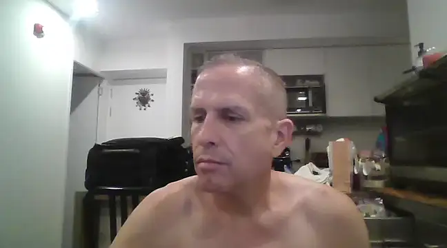 Snapshot of Diegoperrote682661 chatting on 03/06/25, 03:24 Diegoperrote682661 online show from 03/06/25, 03:24