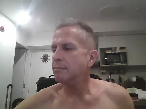 Snapshot of Diegoperrote682661 chatting on 10/21/25, 02:44 Diegoperrote682661 online show from 10/21/25, 02:44