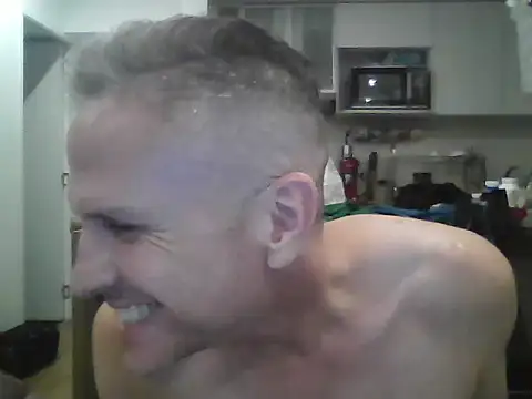 Diegoperrote682661 online show from 04/15/26, 03:23