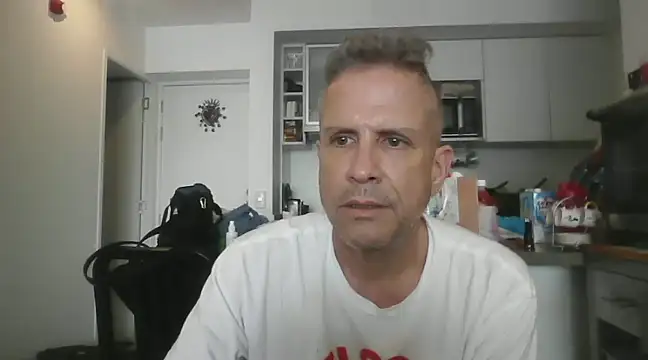 Snapshot of Diegoperrote682661 chatting on 02/07/25, 08:42 Diegoperrote682661 online show from 02/07/25, 08:42