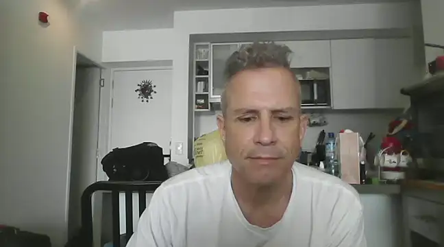 Snapshot of Diegoperrote682661 chatting on 02/11/25, 04:35 Diegoperrote682661 online show from 02/11/25, 04:35