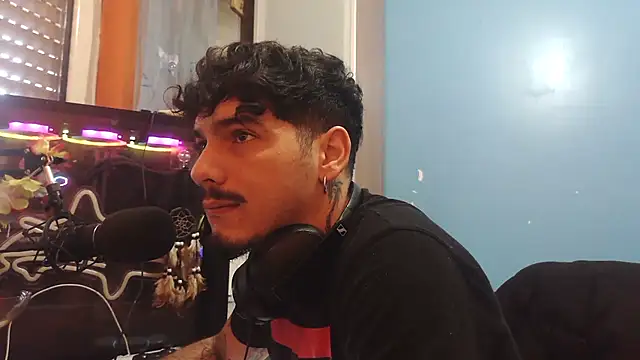 Badboyi1997 online show from 02/06/26, 09:27