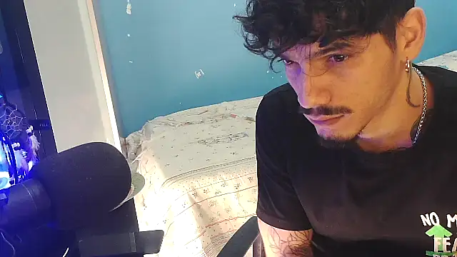 Badboyi1997 online show from 02/19/26, 12:24