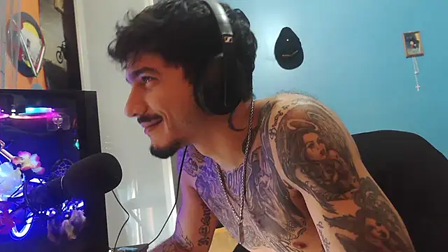 Badboyi1997 online show from 12/02/25, 10:39