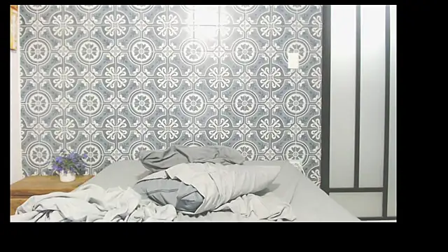 liadivina online show from 10/19/25, 11:29