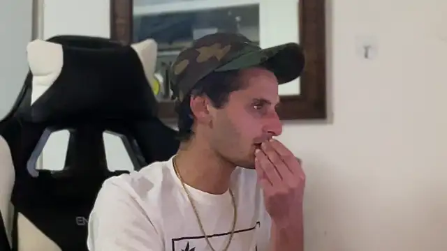 Dylansd online show from 12/19/24, 06:01