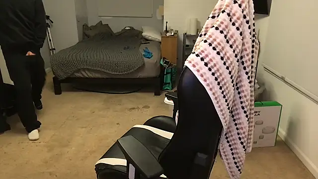 Dylansd online show from 01/26/25, 07:21