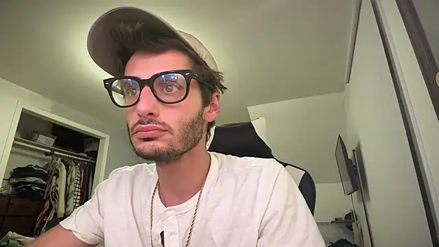 Dylansd online show from 12/16/24, 01:31