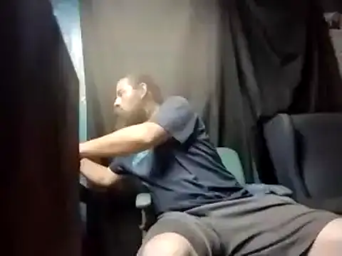 Snapshot of linksjack1010 chatting on 03/08/25, 09:06 linksjack1010 online show from 03/08/25, 09:06