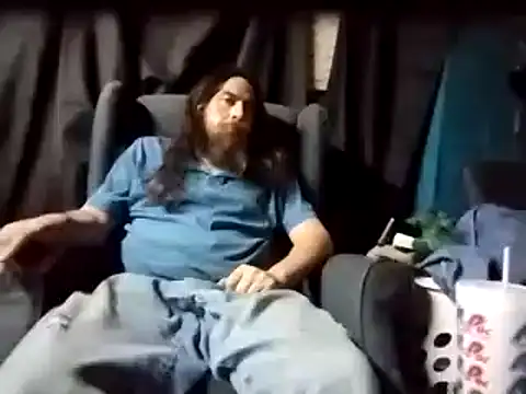 Snapshot of linksjack1010 chatting on 03/07/25, 05:28 linksjack1010 online show from 03/07/25, 05:28