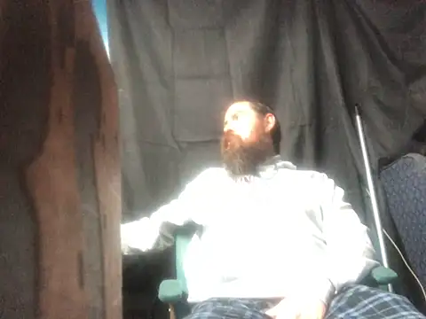 Snapshot of linksjack1010 chatting on 03/17/25, 12:35 linksjack1010 online show from 03/17/25, 12:35