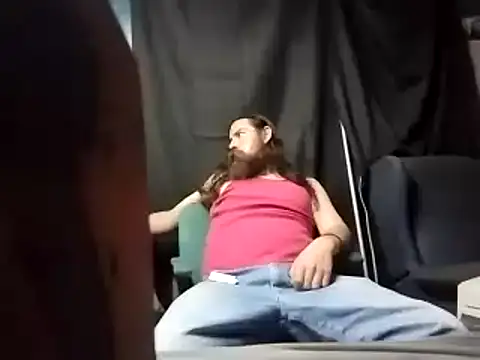 Snapshot of linksjack1010 chatting on 03/19/25, 12:12 linksjack1010 online show from 03/19/25, 12:12