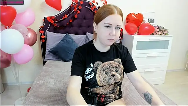 Snapshot of BettyBloom69 chatting on 02/13/25, 07:35 BettyBloom69 online show from 02/13/25, 07:35