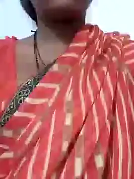 riya houswife online show from 12/25/24, 10:17