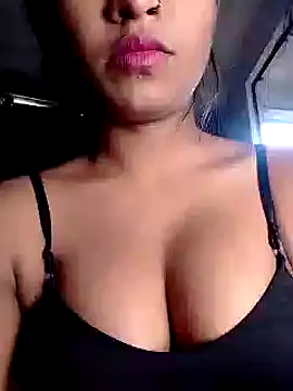 riya houswife online show from 12/04/24, 08:17