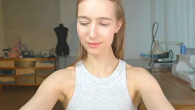 solar bella online show from 01/19/25, 01:44