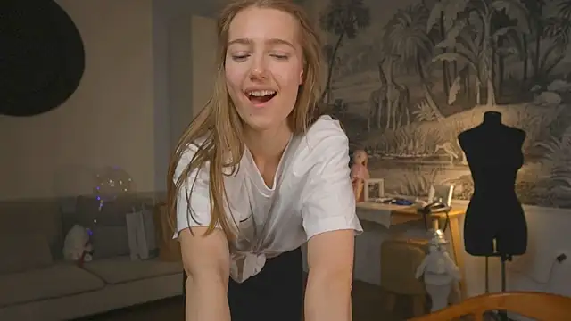 solar bella online show from 01/04/25, 05:05