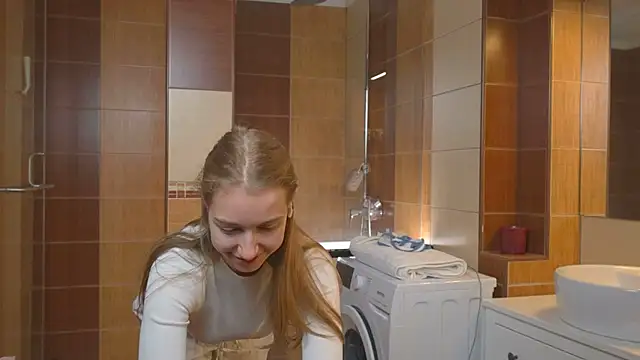 solar bella online show from 01/03/25, 03:55