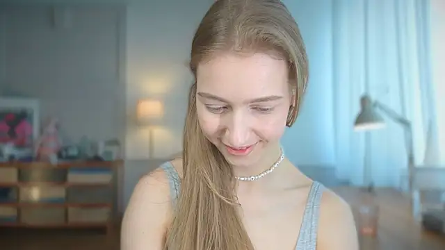 solar bella online show from 03/15/25, 07:42