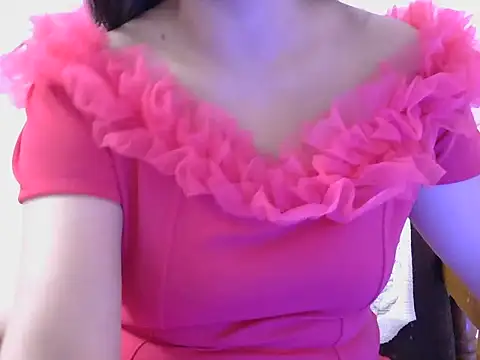 Snapshot of diva-22 chatting on 02/12/25, 01:27 diva-22 online show from 02/12/25, 01:27