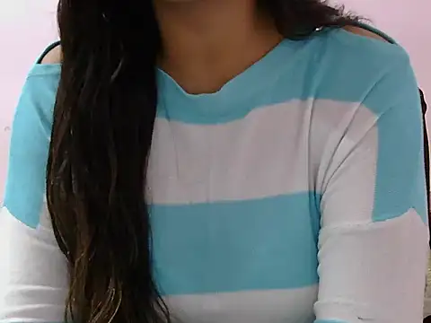 Snapshot of diva-22 chatting on 01/25/25, 12:05 diva-22 online show from 01/25/25, 12:05