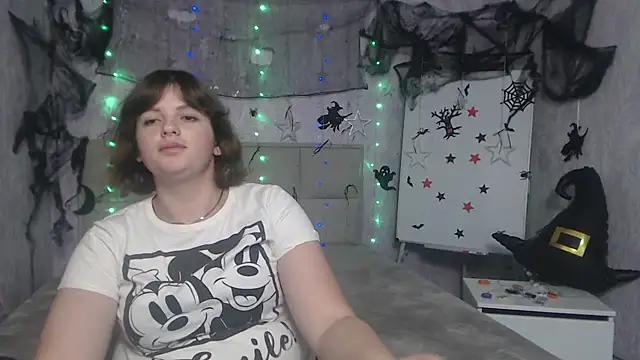 StaceyLex online show from 10/21/25, 05:40