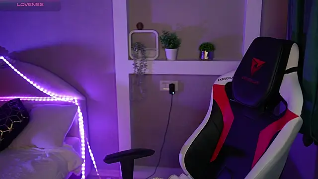 LisaElfy online show from 02/13/26, 02:39