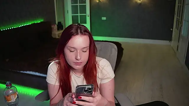 LisaElfy online show from 04/27/26, 03:10