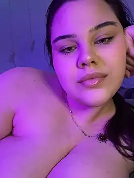 Snapshot of 31MoonLight13 chatting on 02/02/25, 09:13 31MoonLight13 online show from 02/02/25, 09:13