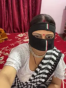 mickey love online show from 03/18/25, 04:39