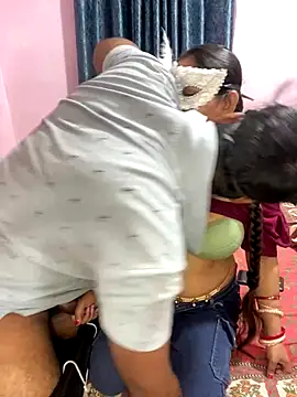 mickey love online show from 11/24/25, 04:56