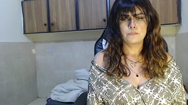 pareeti online show from 02/15/26, 12:15