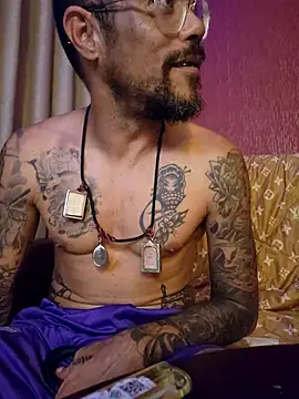 mileflav0r online show from 03/18/25, 05:23