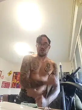 mileflav0r online show from 12/03/25, 10:36